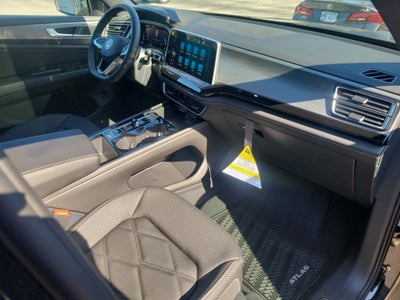 2025 Volkswagen Atlas Cross Sport 2.0T SE w/Technology
