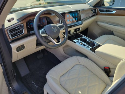2026 Volkswagen Atlas SE with Technology