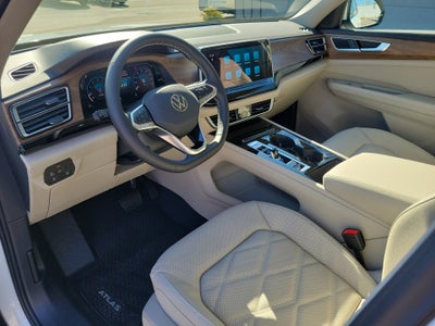 2026 Volkswagen Atlas SE with Technology