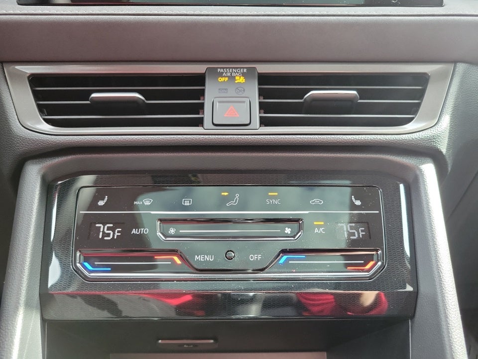 2026 Volkswagen Taos SE Black