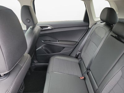 2026 Volkswagen Taos SE Black