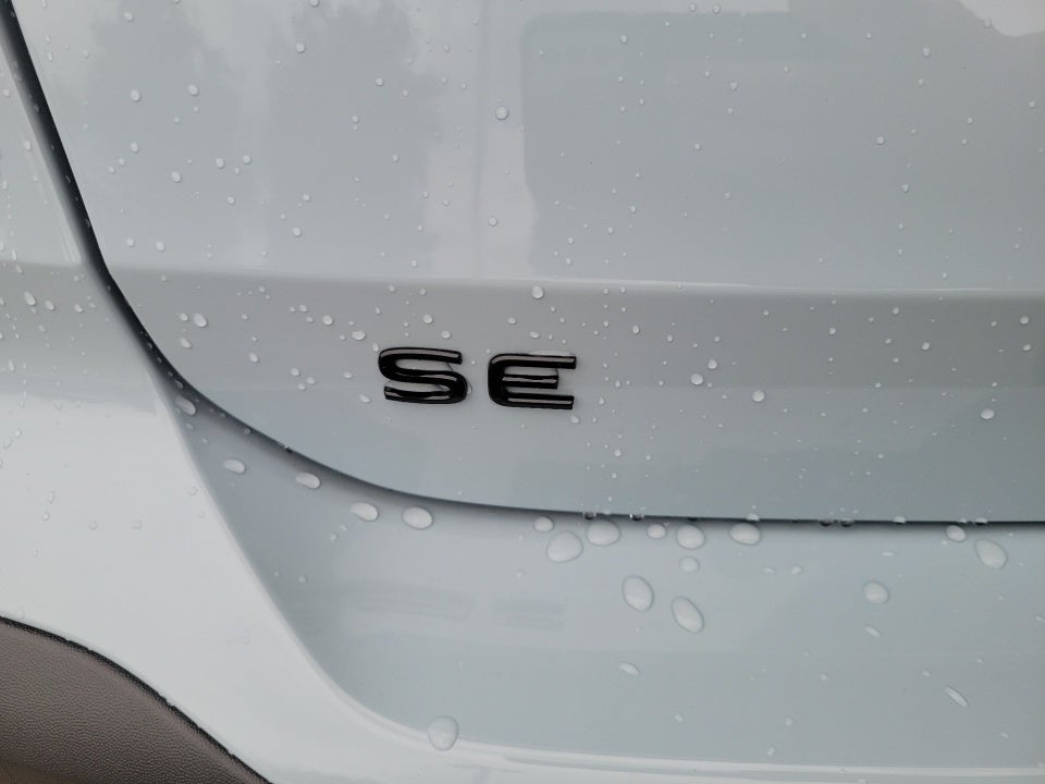 2026 Volkswagen Taos SE Black