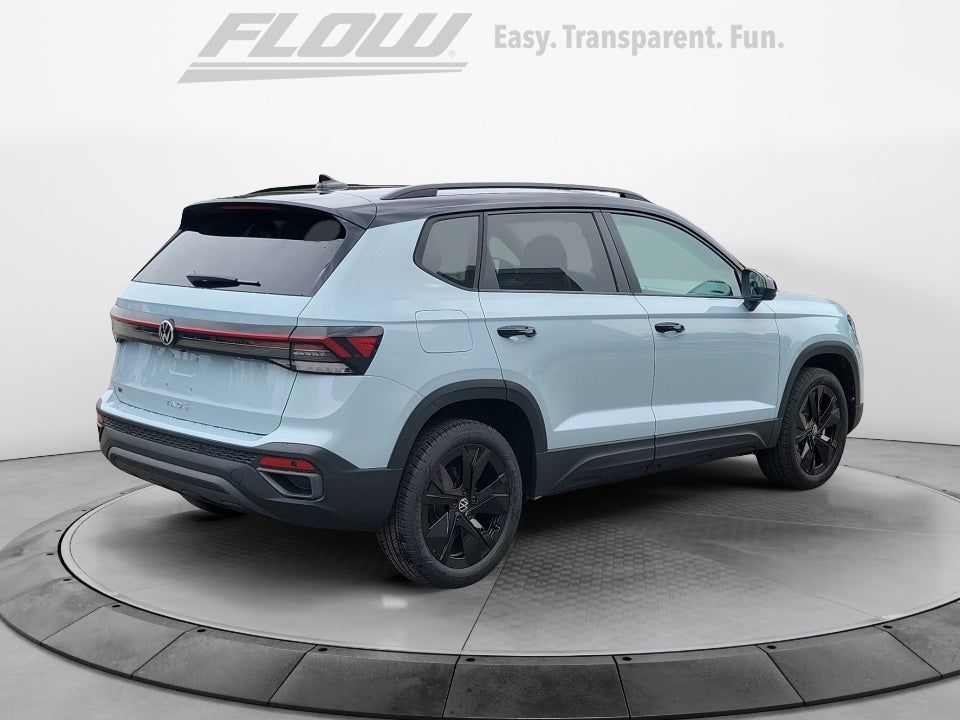 2026 Volkswagen Taos SE Black