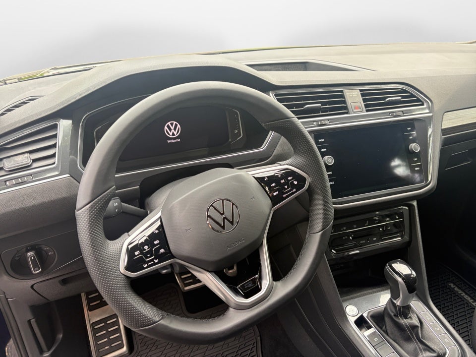 2022 Volkswagen Tiguan SEL R-Line