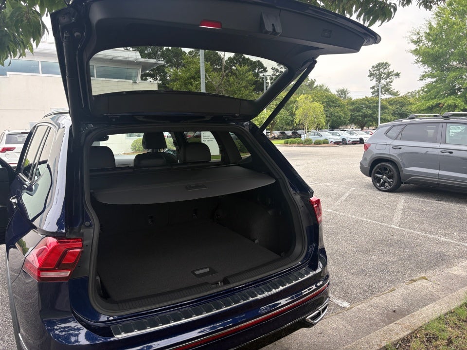 2022 Volkswagen Tiguan SEL R-Line