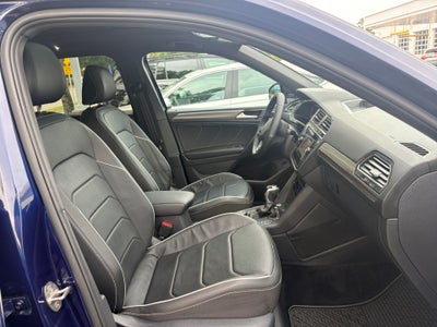 2022 Volkswagen Tiguan SEL R-Line