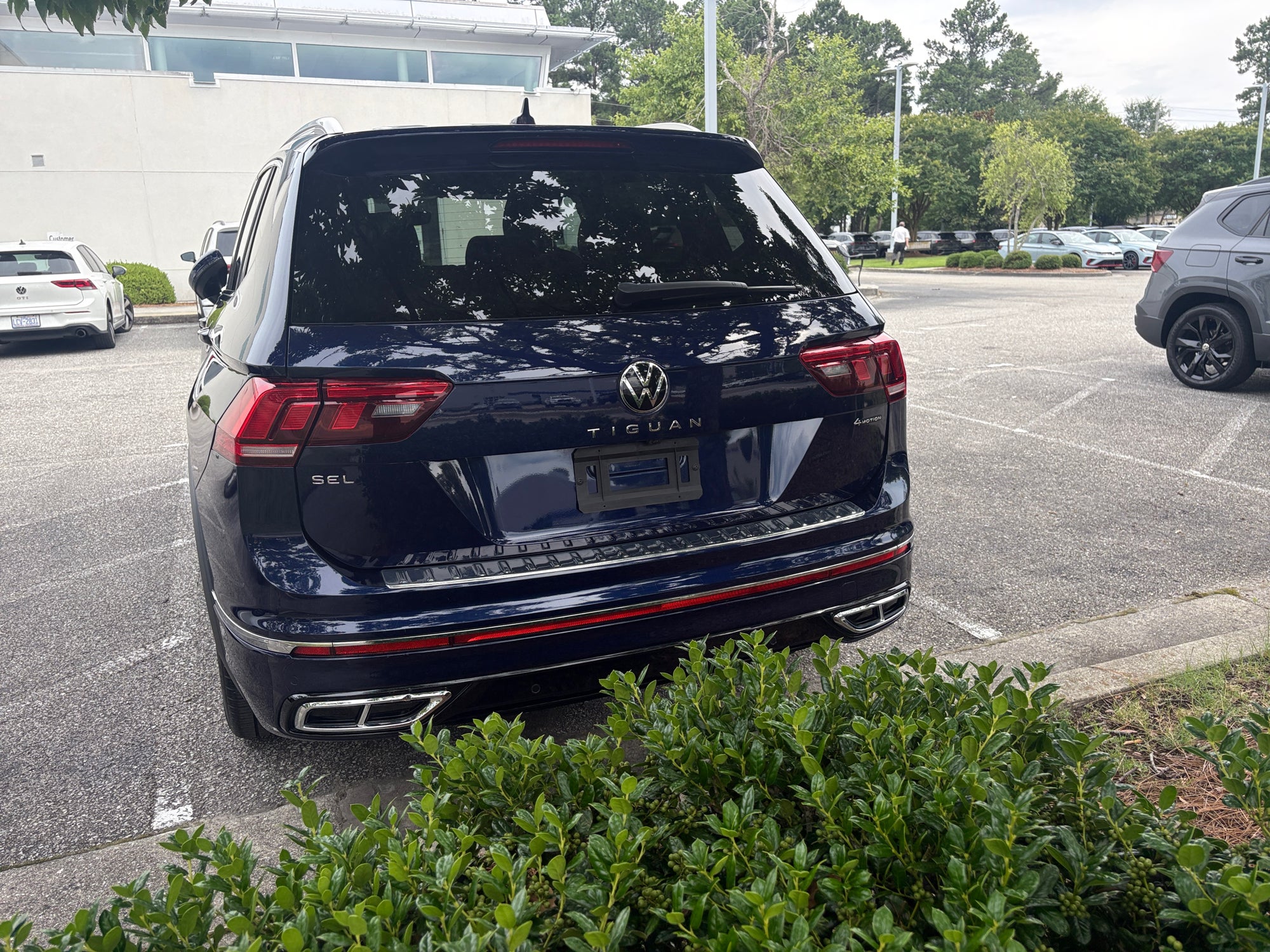 2022 Volkswagen Tiguan SEL R-Line