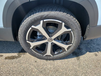 2026 Volkswagen Taos SEL