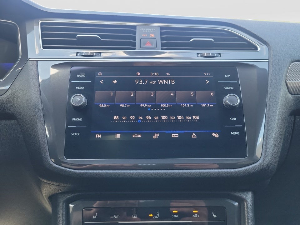 2024 Volkswagen Tiguan SE R-Line Black