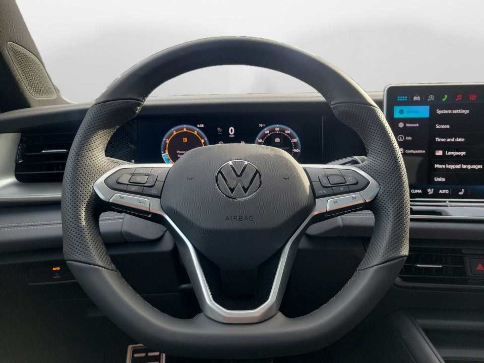 2026 Volkswagen Tiguan SE R-Line Black