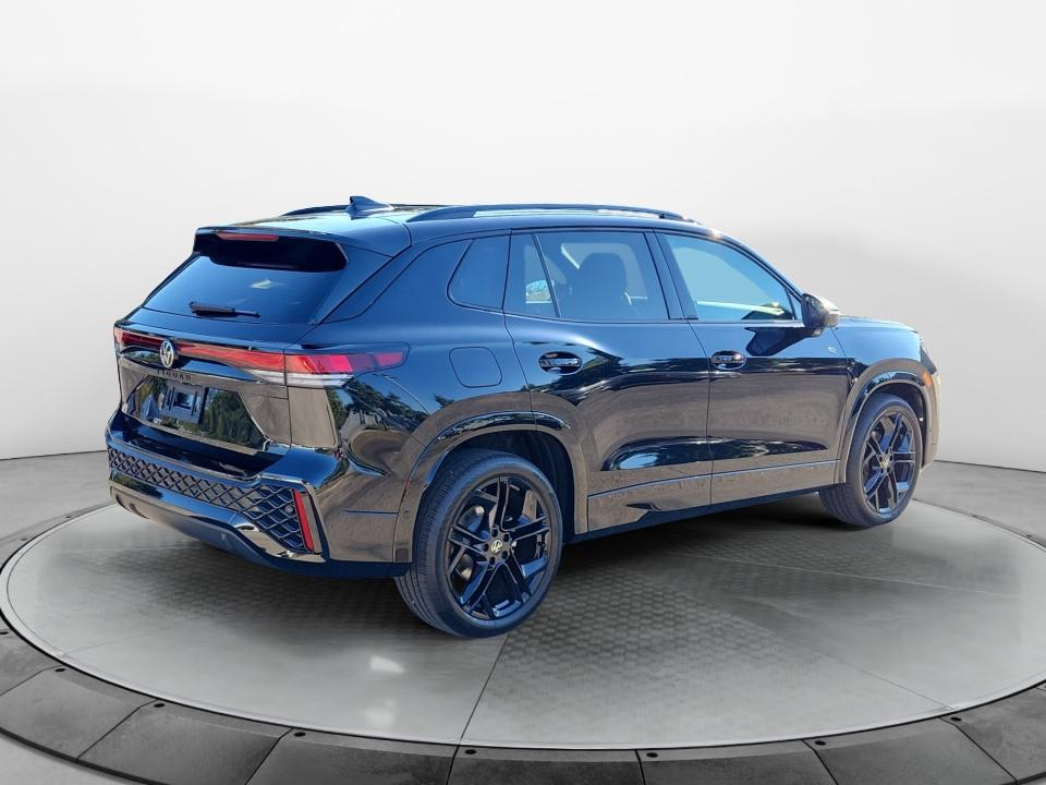 2027 Volkswagen Tiguan SE R-Line Black