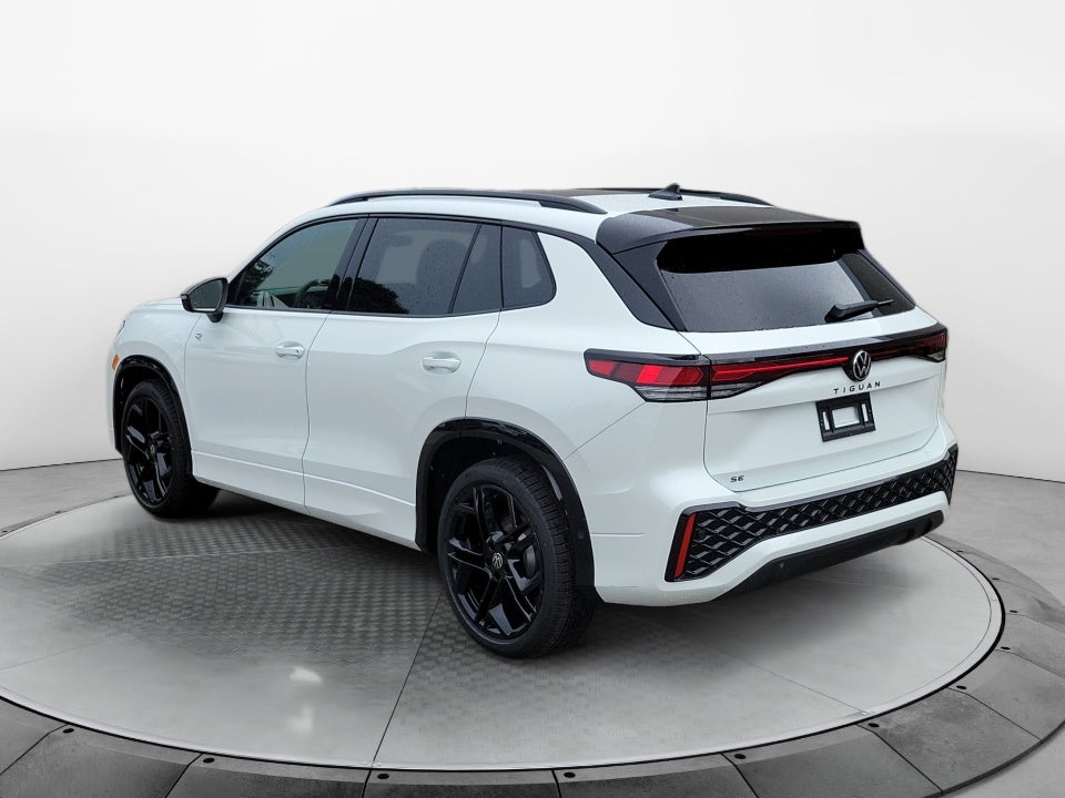 2026 Volkswagen Tiguan SE R-Line Black