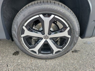 2025 Volkswagen Tiguan 2.0T SE