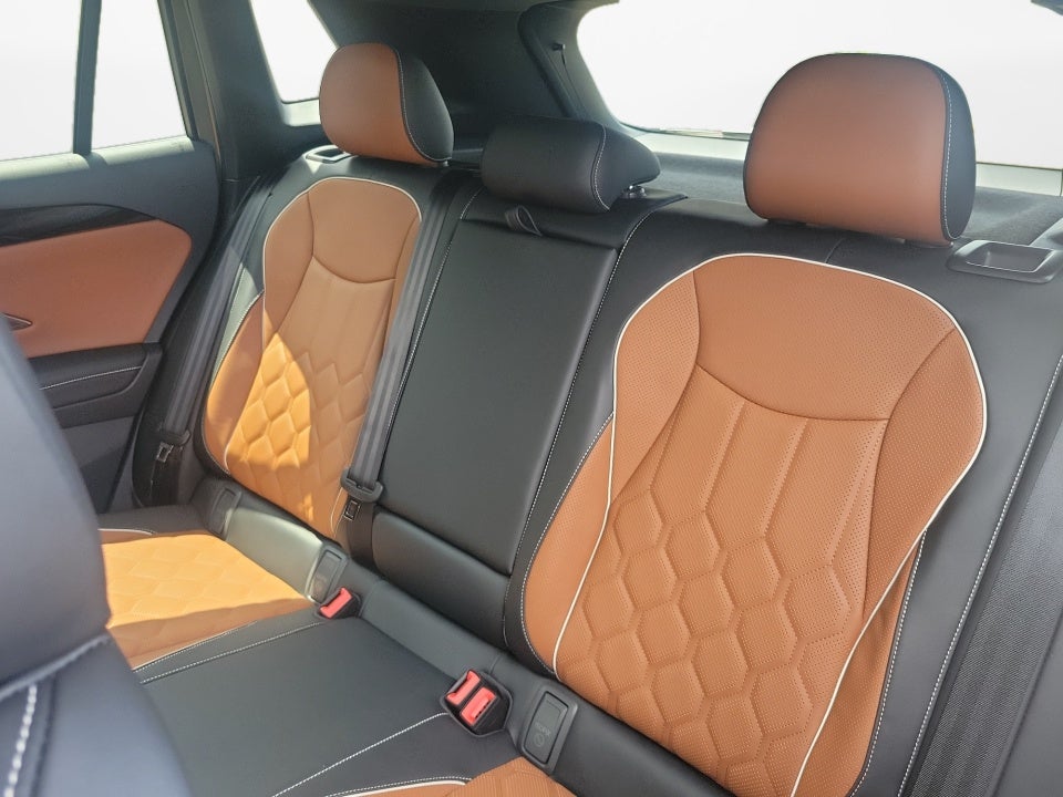 2026 Volkswagen Tiguan SEL R-Line Turbo