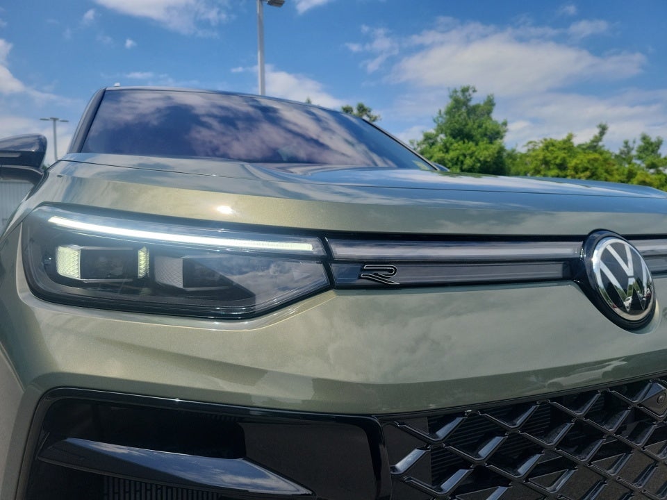 2026 Volkswagen Tiguan SEL R-Line Turbo