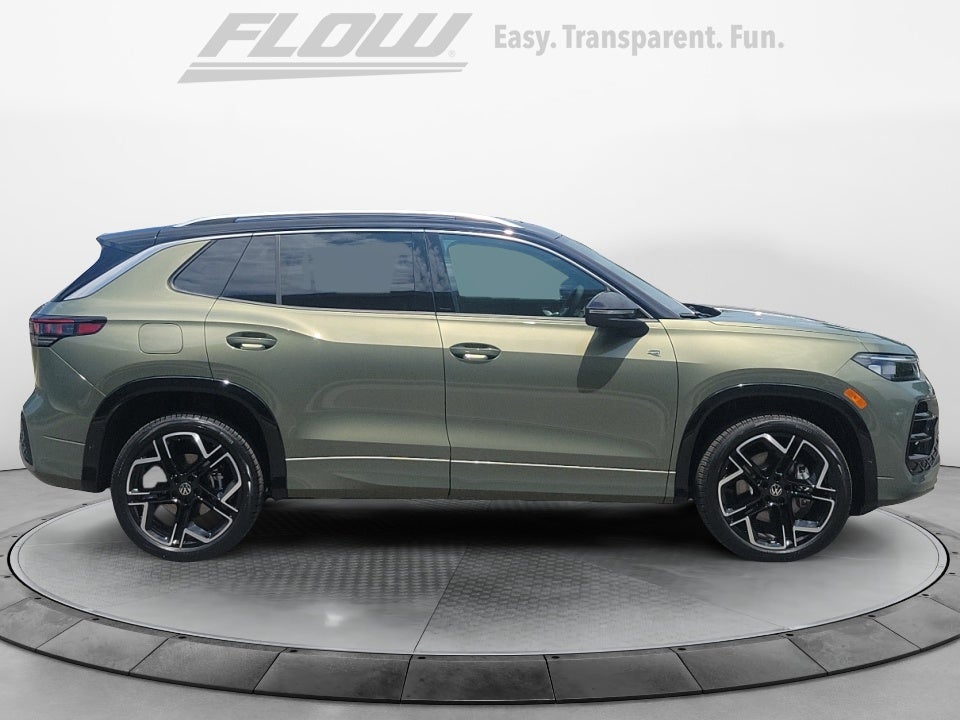 2026 Volkswagen Tiguan SEL R-Line Turbo