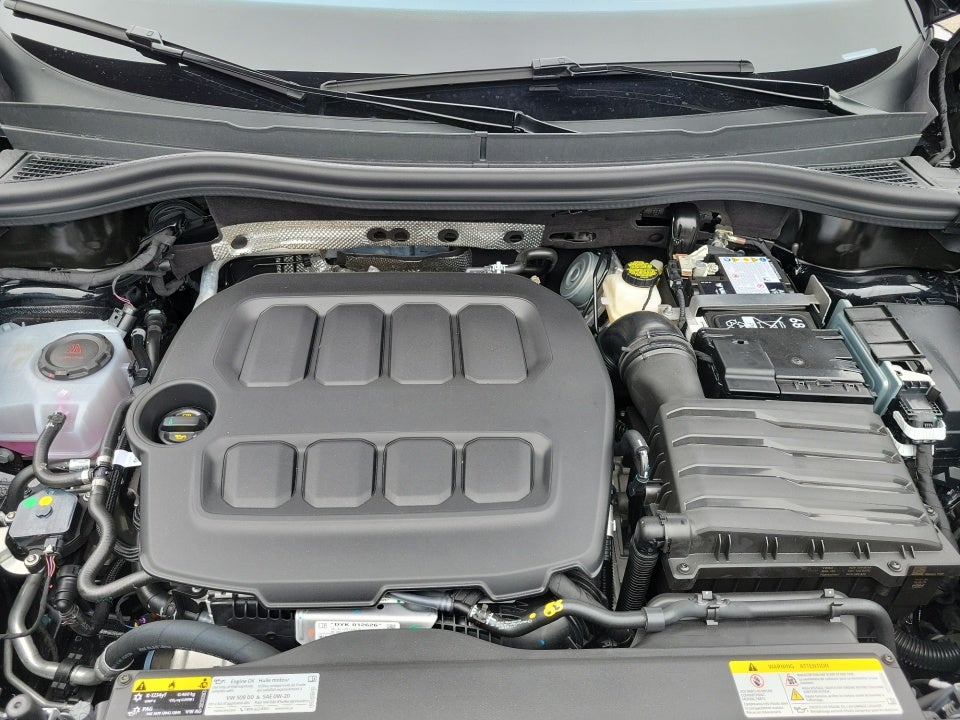 2026 Volkswagen Tiguan SEL R-Line Turbo