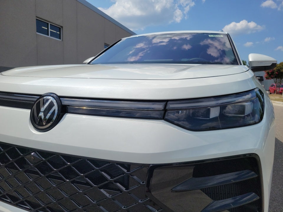 2026 Volkswagen Tiguan SEL R-Line Turbo