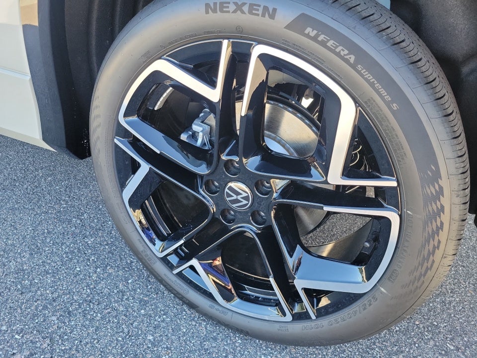 2026 Volkswagen Tiguan SEL R-Line Turbo