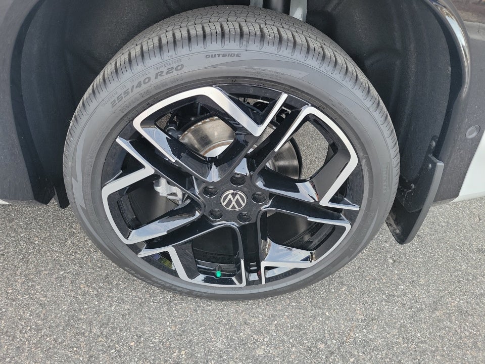 2026 Volkswagen Tiguan SEL R-Line Turbo