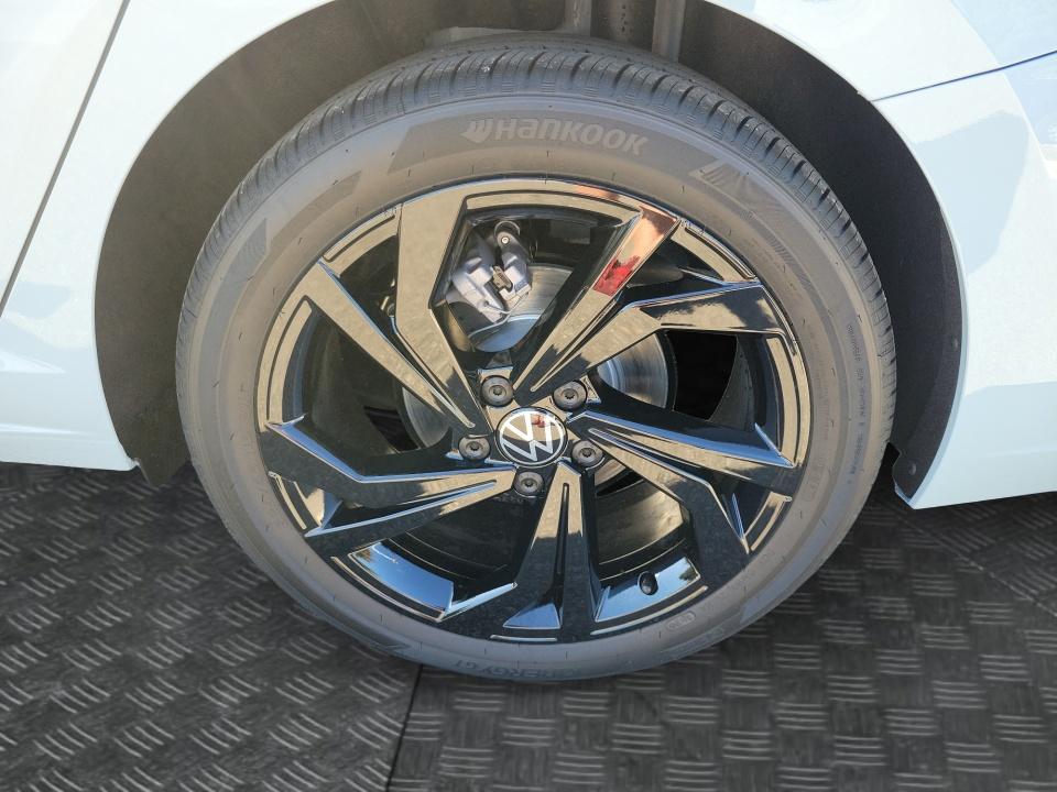 2027 Volkswagen Jetta SE