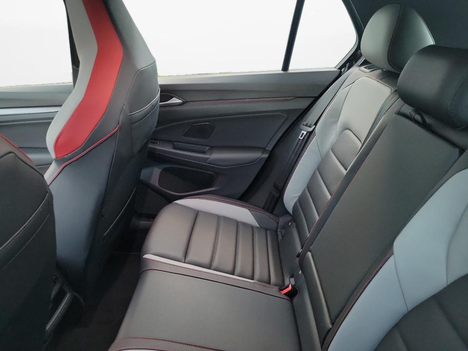 2026 Volkswagen Golf GTI SE