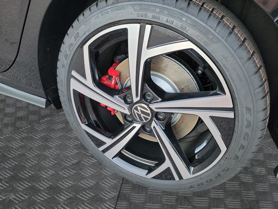 2026 Volkswagen Golf GTI SE