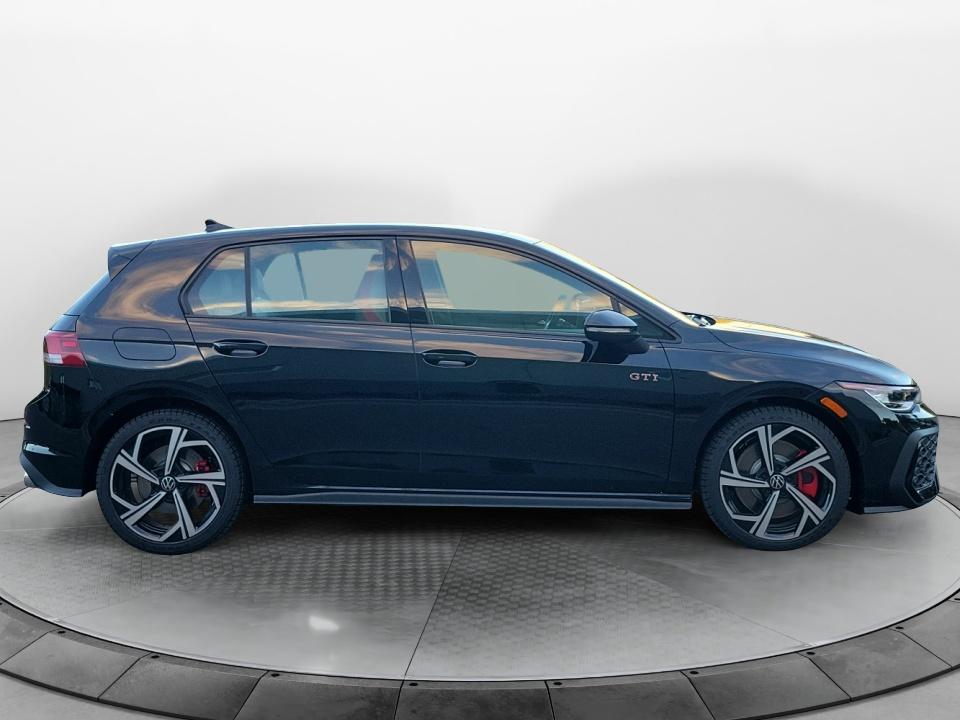 2026 Volkswagen Golf GTI SE
