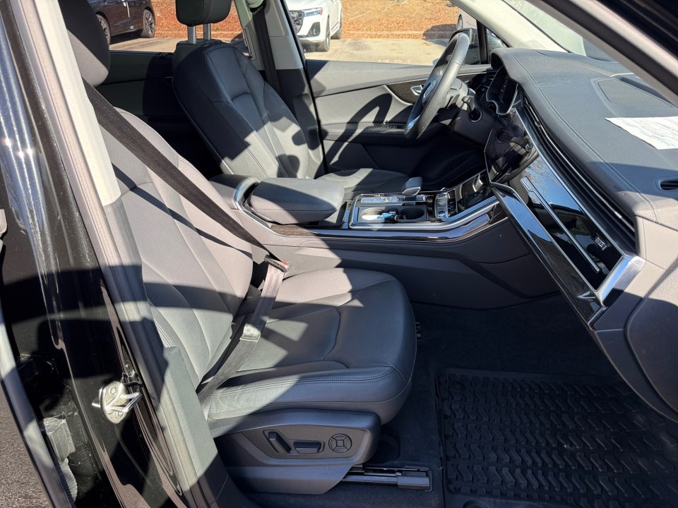 2024 Audi Q7 Prestige 55 TFSI quattro Tiptronic