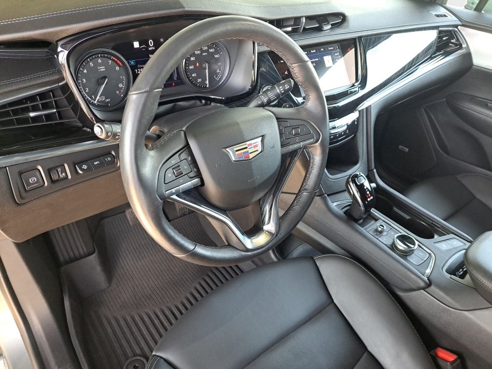 2024 Cadillac XT6 FWD Premium Luxury