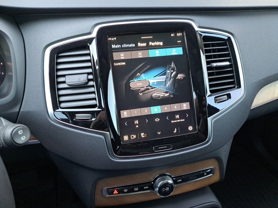 2023 Volvo XC90 B6 Plus 6-Seater