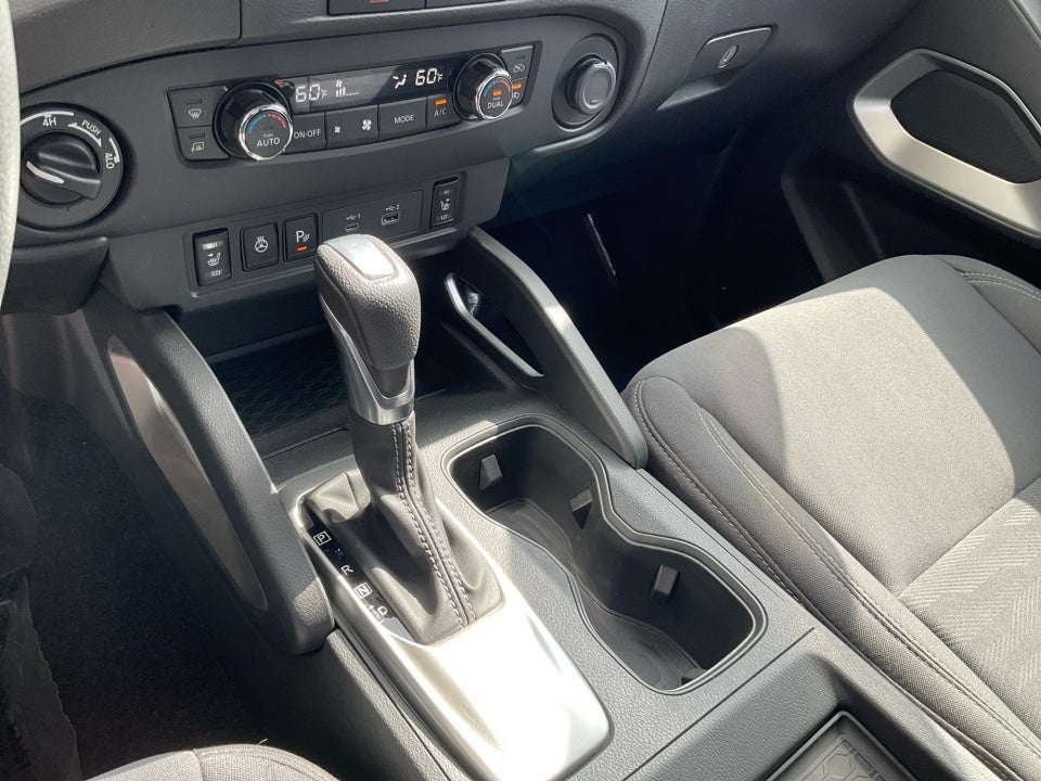 2023 Nissan Frontier Crew Cab SV 4x4