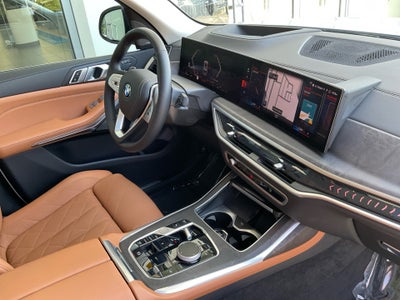 2023 BMW X7 xDrive40i