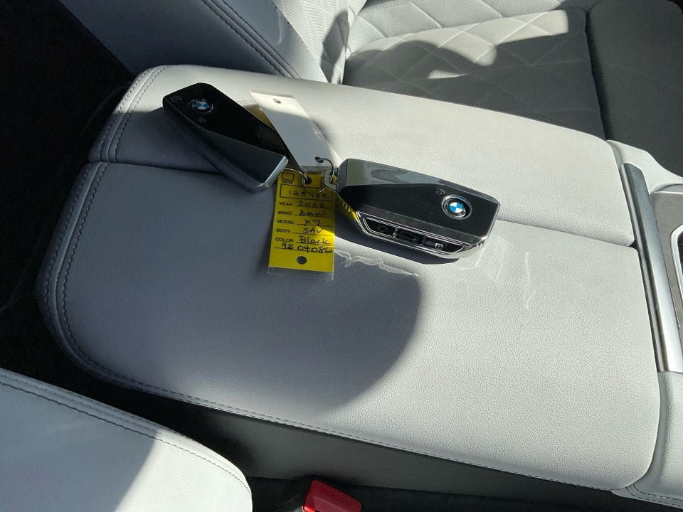 2023 BMW X7 xDrive40i
