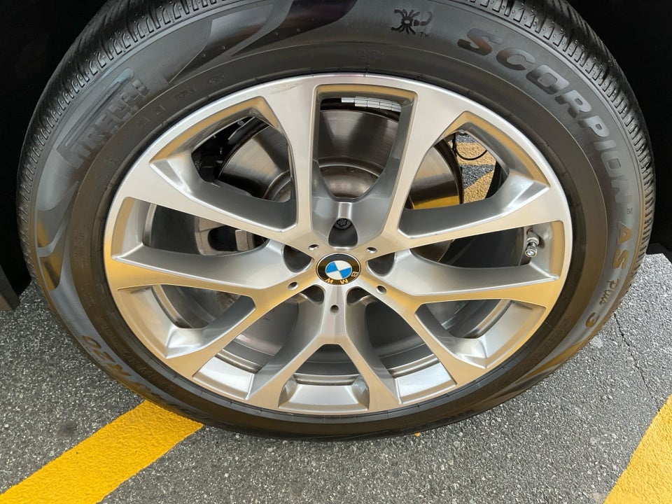 2022 BMW X6 xDrive40i