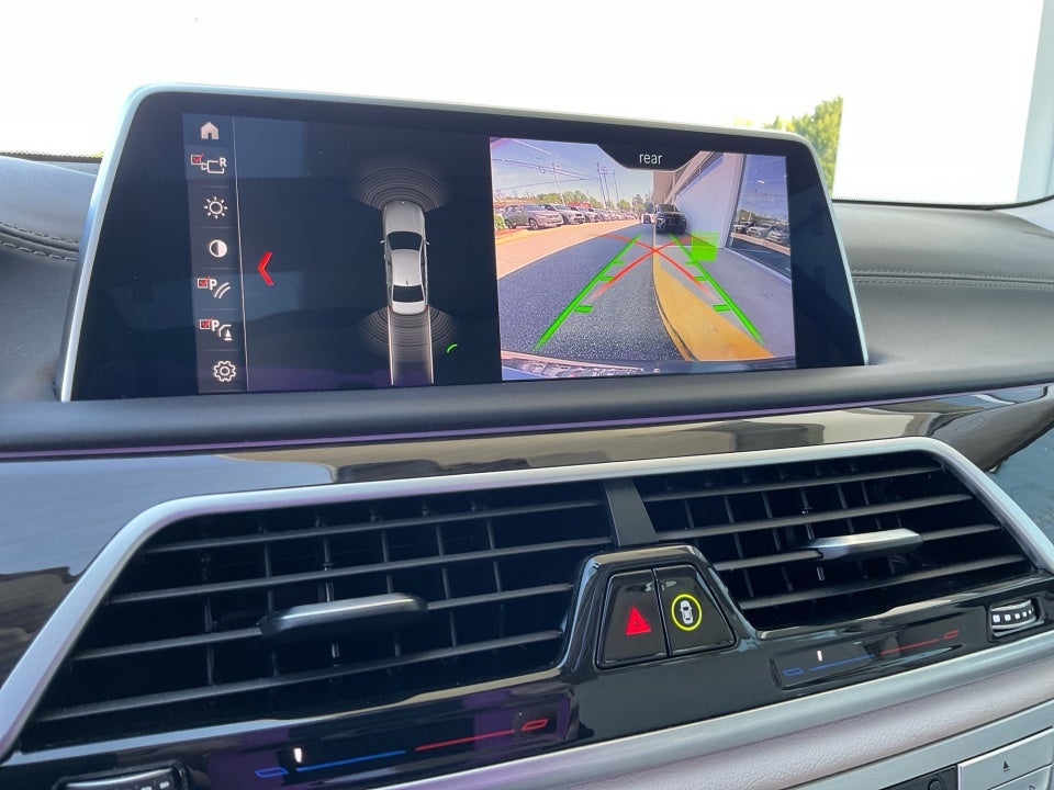 2019 BMW 740i 740i