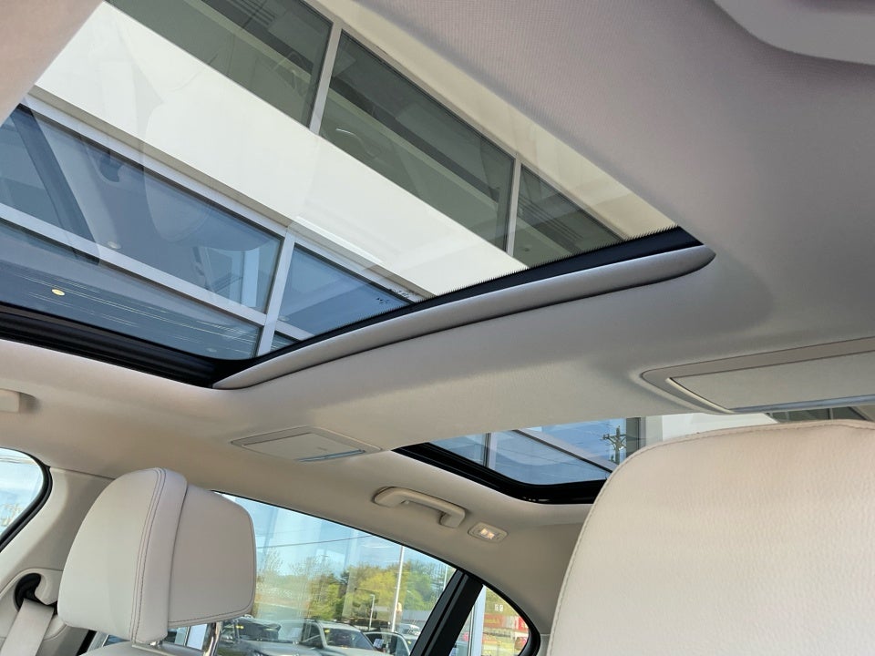 2019 BMW 740i 740i