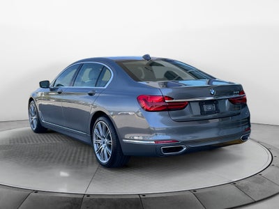 2019 BMW 740i 740i