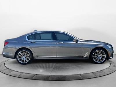 2019 BMW 740i 740i