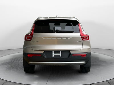 2024 Volvo XC40 B5 Plus Bright Theme