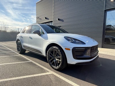 2025 Porsche Macan T