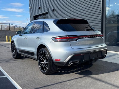 2025 Porsche Macan T