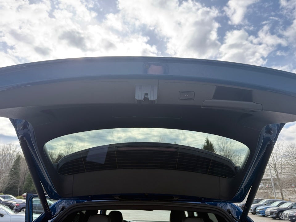 2026 Volkswagen Atlas Cross Sport SEL R-Line Black