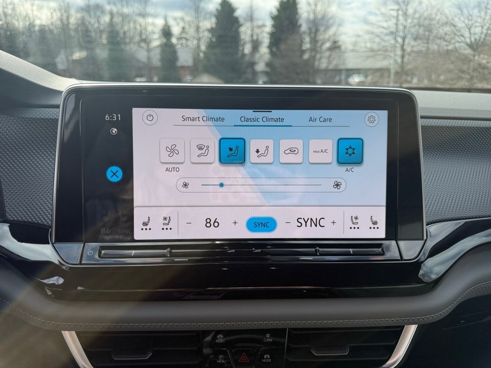 2026 Volkswagen Atlas Cross Sport SEL R-Line Black