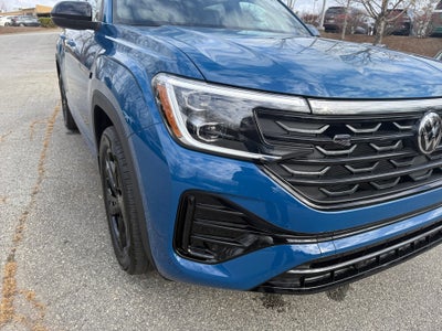 2026 Volkswagen Atlas Cross Sport SEL R-Line Black