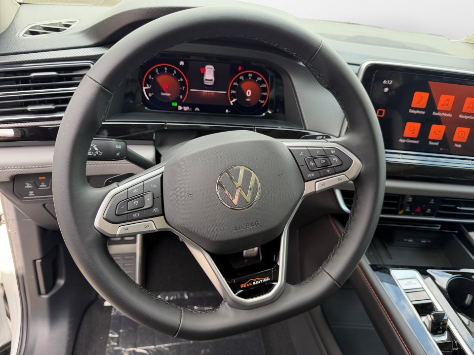 2026 Volkswagen Atlas Peak Edition