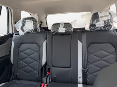 2026 Volkswagen Atlas Peak Edition