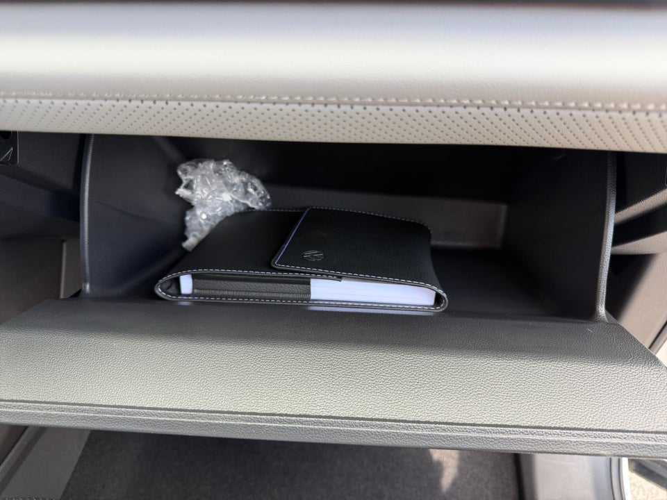 2026 Volkswagen Atlas Peak Edition