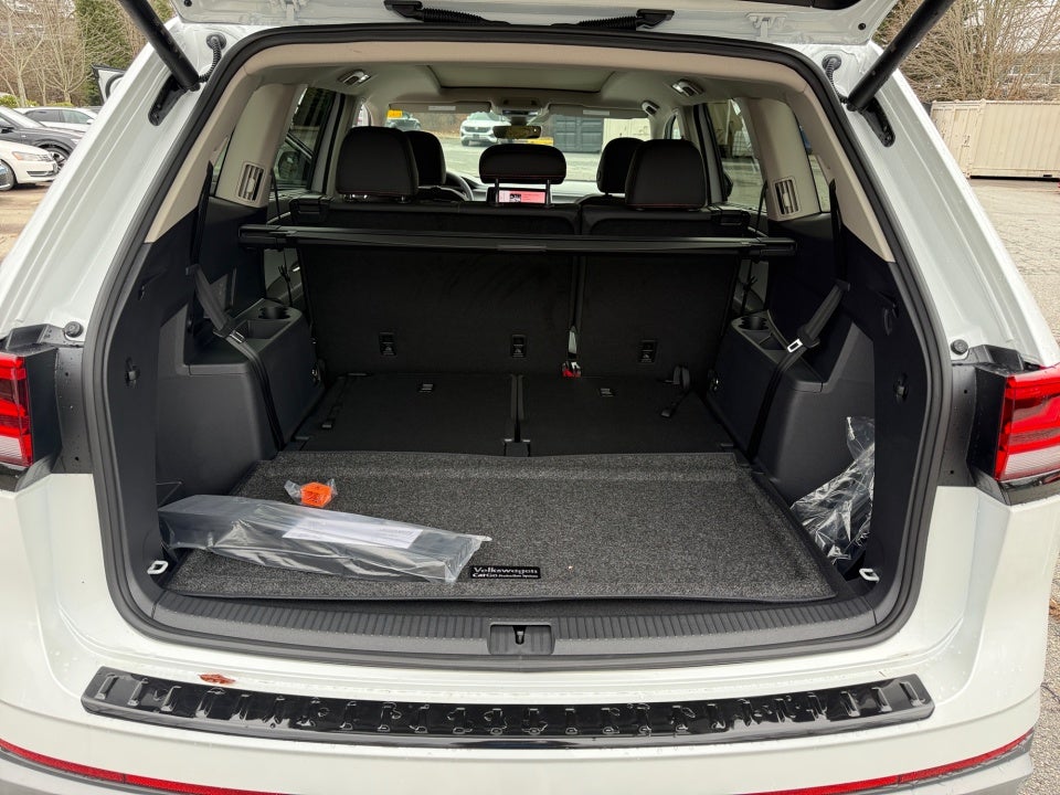 2026 Volkswagen Atlas Peak Edition