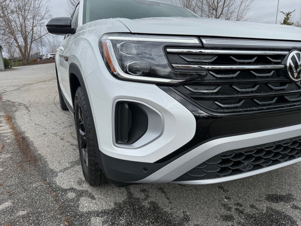 2026 Volkswagen Atlas Peak Edition